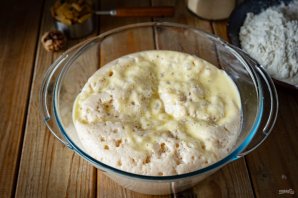 Кулич с орехами