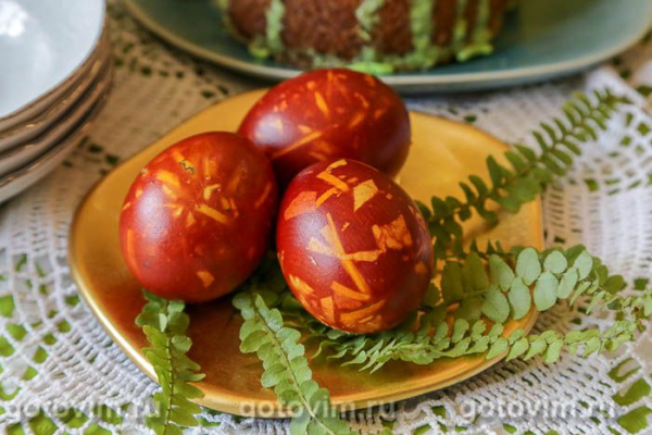 Мраморные яйца в луковой шелухе Мраморные яйца в луковой шелухе