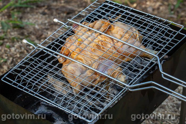 Курица на решетке гриль