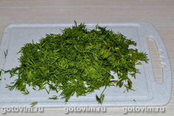 Весенний яичный салат с редиской и зеленью