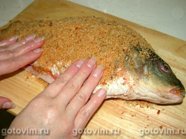 Карп в панировке