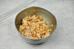 Рулет из куриной грудки с паприкой Рулет из куриной грудки с паприкой