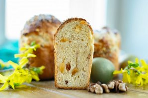 Кулич с орехами