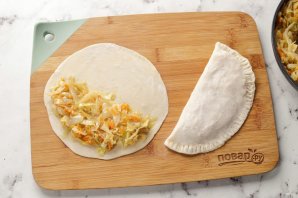 Постные чебуреки Постные чебуреки