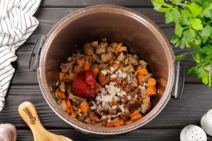 Макароны с мясом в мультиварке