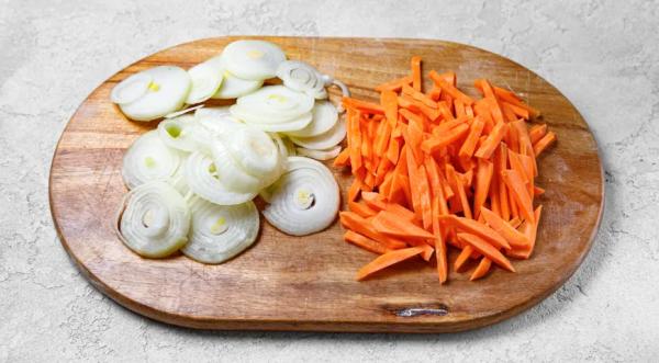 &laquo;Плов&raquo; из вермишели, пошаговый рецепт с фото на 793 ккал