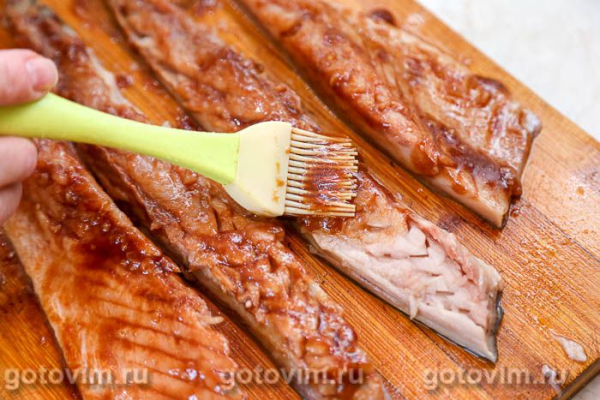 Рулет из скумбрии в духовке