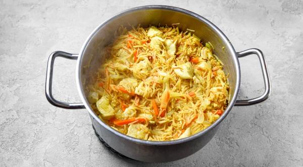 &laquo;Плов&raquo; из вермишели, пошаговый рецепт с фото на 793 ккал