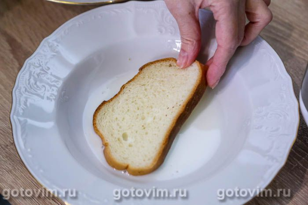 Горячие бутерброды с мясным фаршем в мультиварке