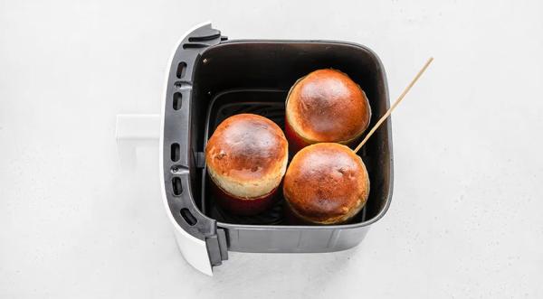 Кулич в аэрогриле, пошаговый рецепт с фото на 633 ккал