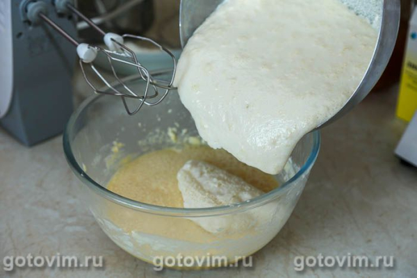 Кулич на сгущенном молоке