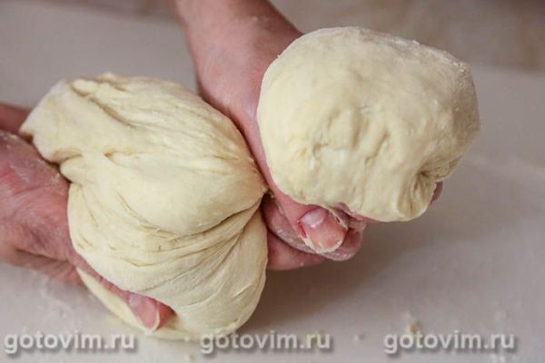 Осетинский пирог с курицей и рассольным сыром