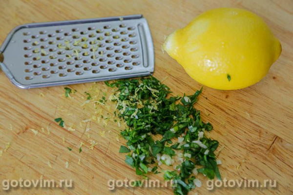 Скумбрия, жаренная в мультиварке в панировке с чесноком, петрушкой и лимоном