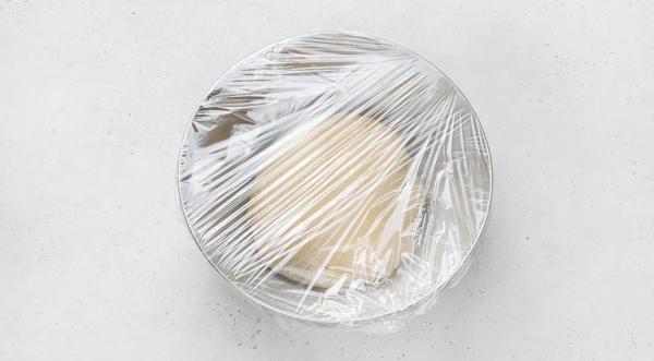 Булочки с курагой, пошаговый рецепт с фото на 597 ккал