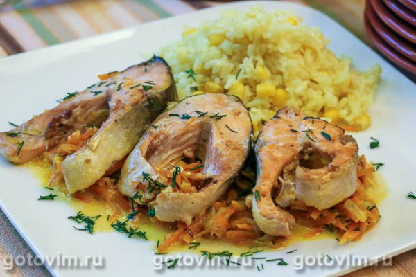 Сочная горбуша в духовке с овощами и сливками Сочная горбуша в духовке с овощами и сливками