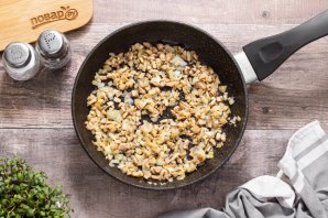 Постные фаршированные грибы