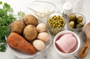 Салат "Пасхальный венок" Салат "Пасхальный венок"