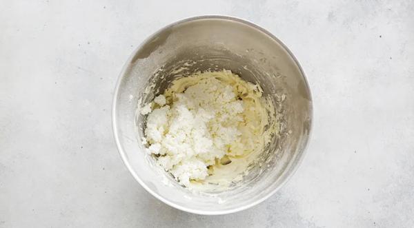 Творожная пасха Сникерс, пошаговый рецепт с фото на 569 ккал