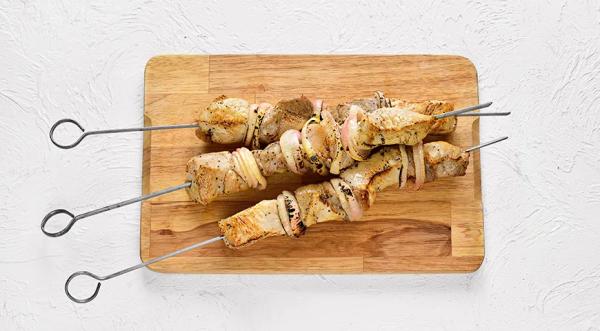 Советский шашлык с уксусом и луком, пошаговый рецепт с фото на 1264 ккал