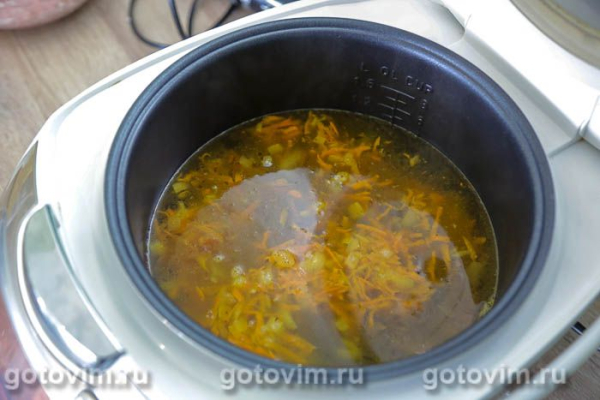 Гороховый суп с фрикадельками в мультиварке