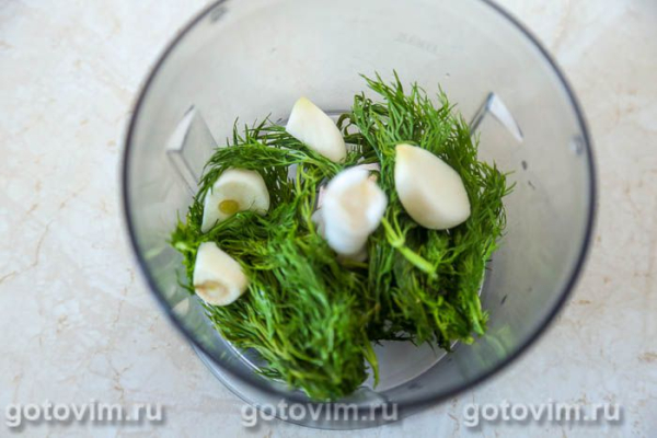 Кефаль в духовке, запеченная в рукаве с укропным маслом