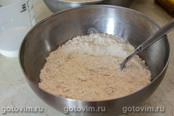 Кулич &laquo;Весенний&raquo; с изюмом