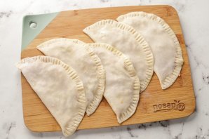 Постные чебуреки Постные чебуреки