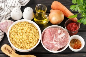 Макароны с мясом в мультиварке