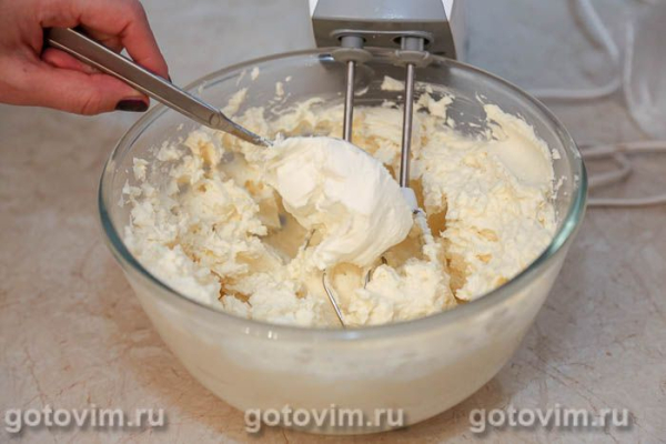 Морковный торт с кремом из сливочного сыра