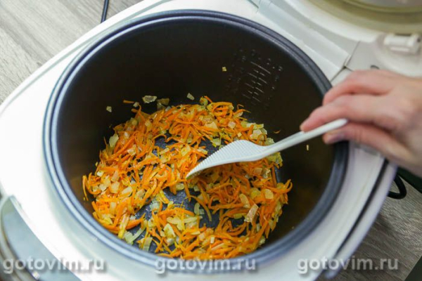 Суп с брюссельской капустой на мясном бульоне в мультиварке 