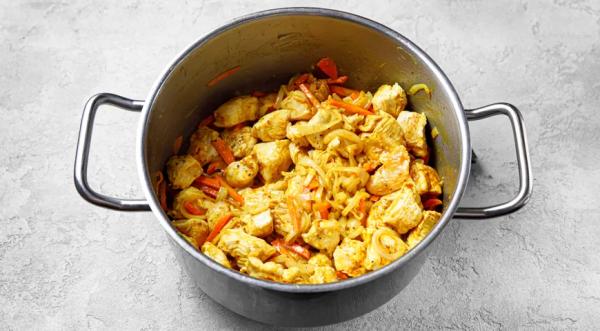 &laquo;Плов&raquo; из вермишели, пошаговый рецепт с фото на 793 ккал