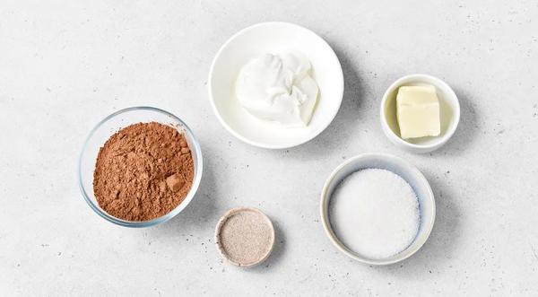 Глазурь из какао и сметаны, пошаговый рецепт с фото на 212 ккал