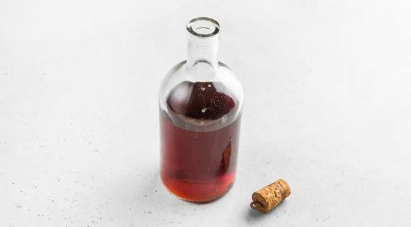 Настойка на кедровых орешках на самогоне, пошаговый рецепт с фото на 135 ккал