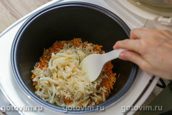 Мясная солянка с квашеной капустой в мультиварке
