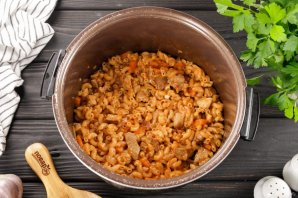 Макароны с мясом в мультиварке