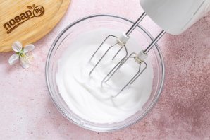 Глазурь для кулича без яиц Глазурь для кулича без яиц