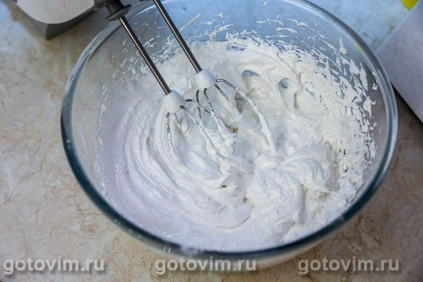 Кулич на сгущенном молоке