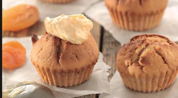 Кексы с курагой и сливочным кремом, пошаговый рецепт с фото на 925 ккал