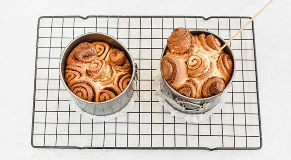 Кулич-синнабон, пошаговый рецепт с фото на 1214 ккал Кулич-синнабон, пошаговый рецепт с фото на 1214 ккал