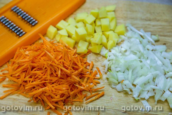 Суп с брюссельской капустой на мясном бульоне в мультиварке 