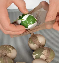 Крашеные яйца, пошаговый рецепт с фото на 78 ккал