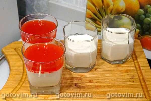 Панна котта с желе из красных апельсинов