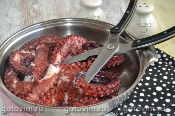 Рис с осьминогами по-португальски