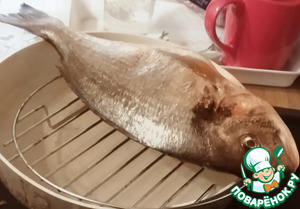 Морской лещ с зелёным луком, имбирем Морской лещ с зелёным луком, имбирем