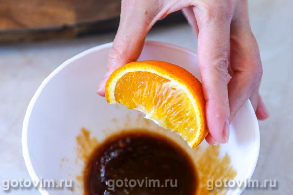 Куриная грудка на решетке гриль в маринаде с апельсином и чили