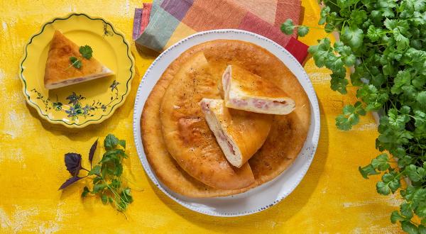 Хачапури с ветчиной и сыром, пошаговый рецепт с фото на 1423 ккал