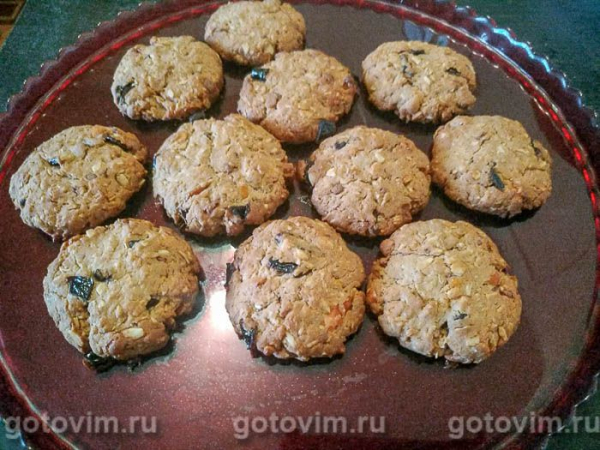 Домашнее овсяное печенье с шоколадом и сухофруктами