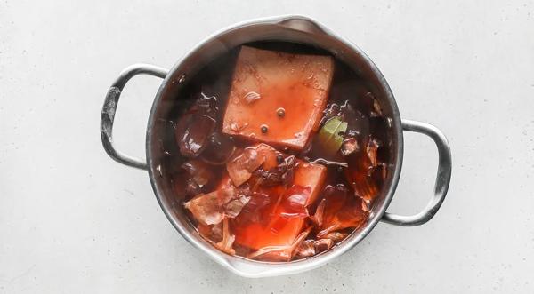 Пузанина в луковой шелухе, пошаговый рецепт с фото на 541 ккал
