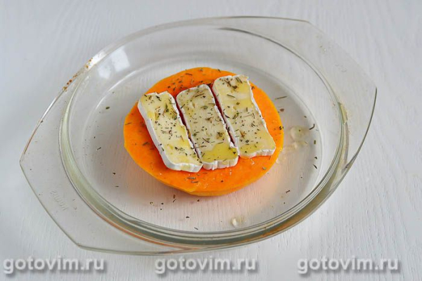 Закуска из запеченной тыквы с сыром камамбер Закуска из запеченной тыквы с сыром камамбер