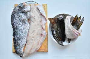 Щучьи котлеты с беконом